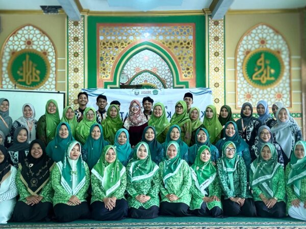 Seminar Parenting : pola pengasuhan positif/positive parenting dalam berbagai aspek